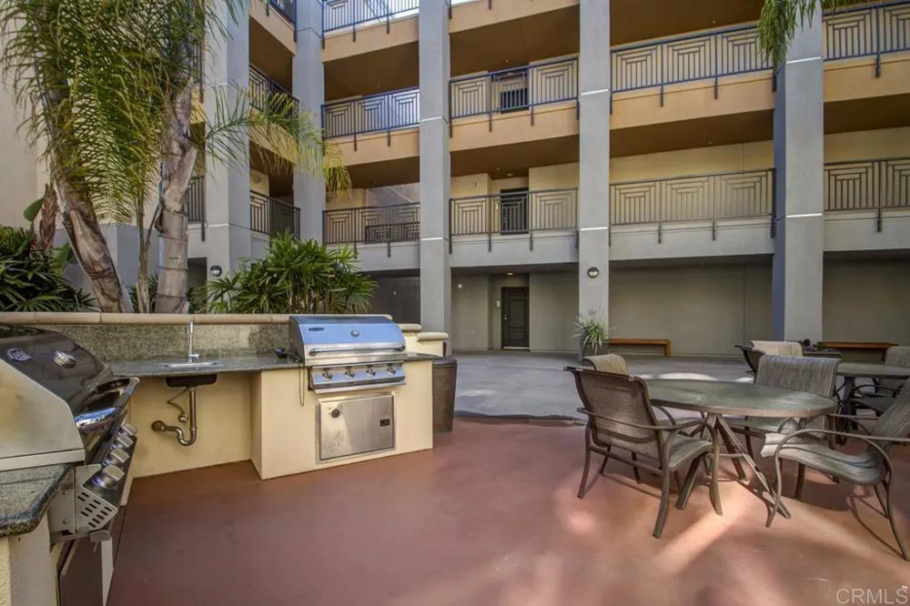3857 Pell Place #405 San Diego, CA 92130