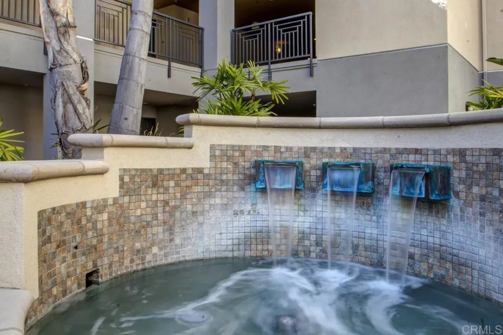 3857 Pell Place #405 San Diego, CA 92130