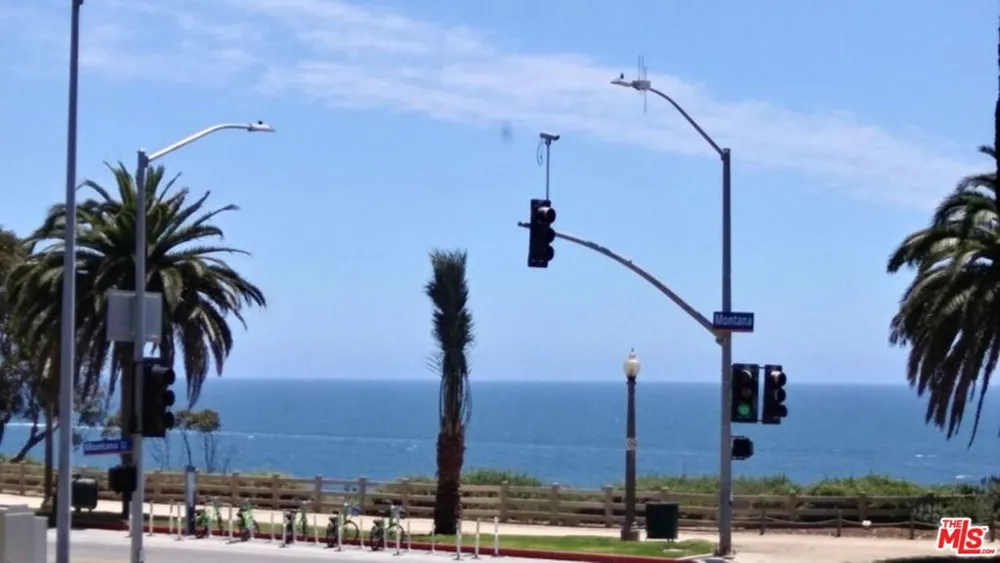 757 Ocean Avenue #105 Santa Monica, CA 90402