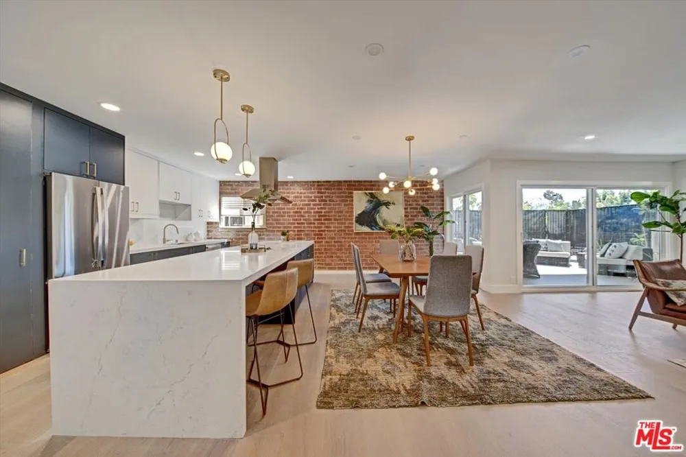 7560 Hollywood Boulevard #106 Los Angeles, CA 90046