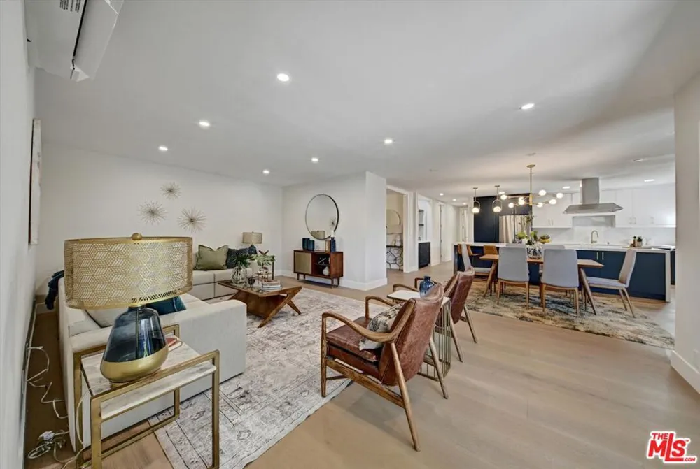 7560 Hollywood Boulevard #106 Los Angeles, CA 90046