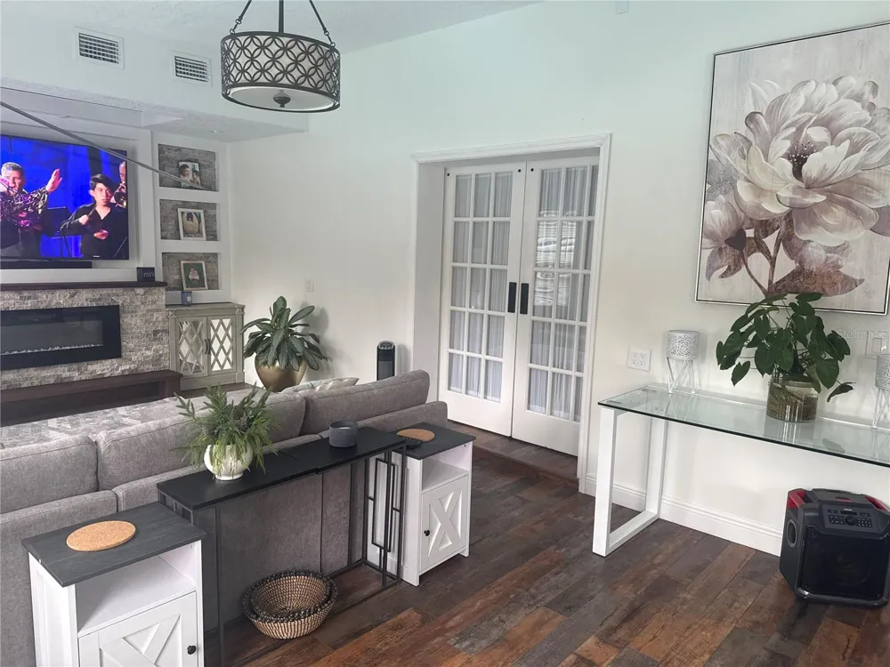 16008 SAGEBRUSH ROAD Tampa, FL 33618