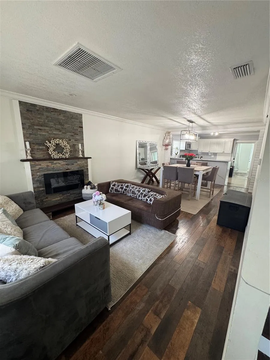 16008 SAGEBRUSH ROAD Tampa, FL 33618