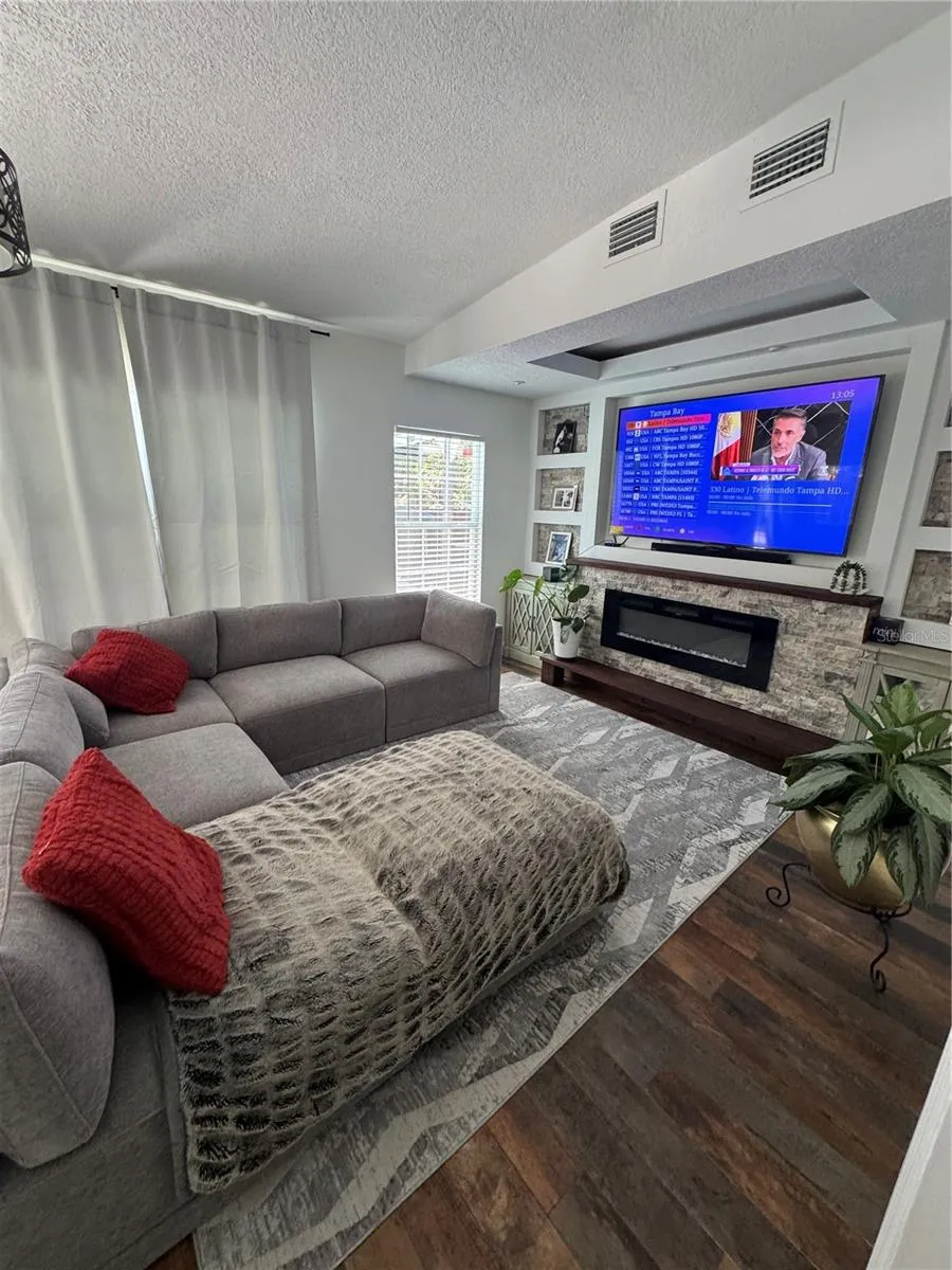 16008 SAGEBRUSH ROAD Tampa, FL 33618
