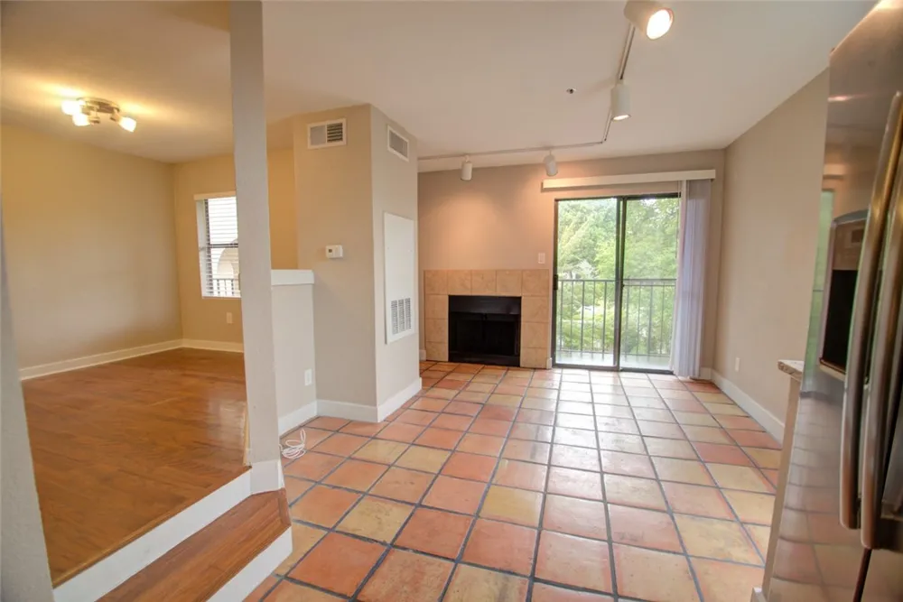 1306 Norwalk Lane #201 Austin, TX 78703