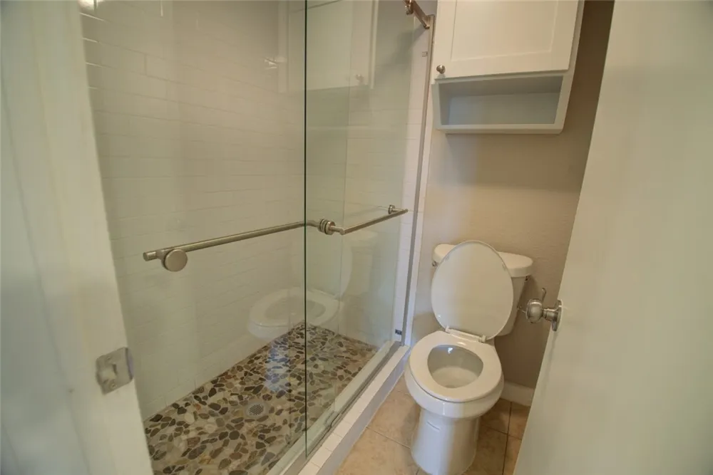 1306 Norwalk Lane #201 Austin, TX 78703