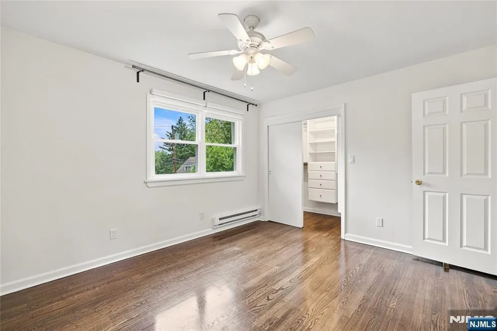 43 Linden Terrace Leonia, NJ 07605