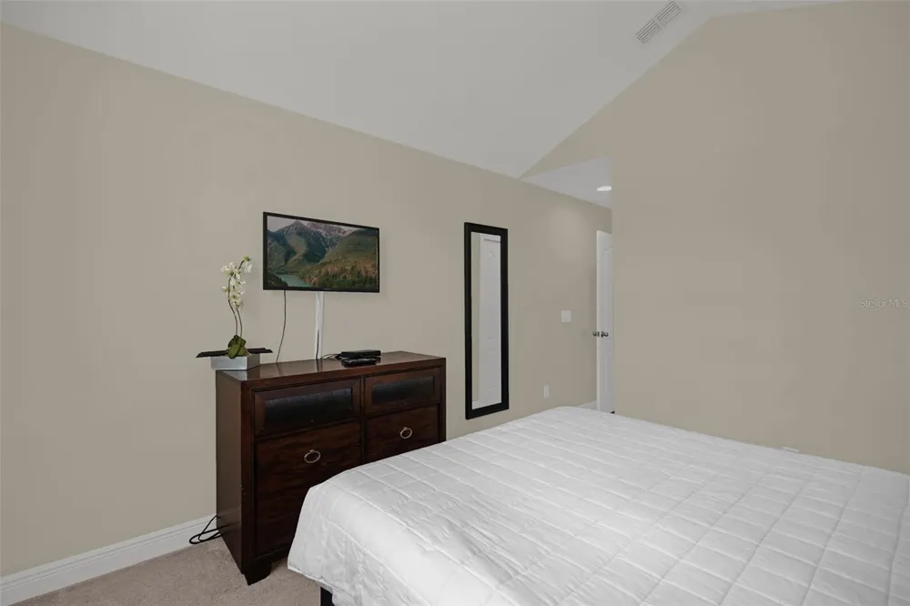 8095 BROOKSVILLE DRIVE Davenport, FL 33896