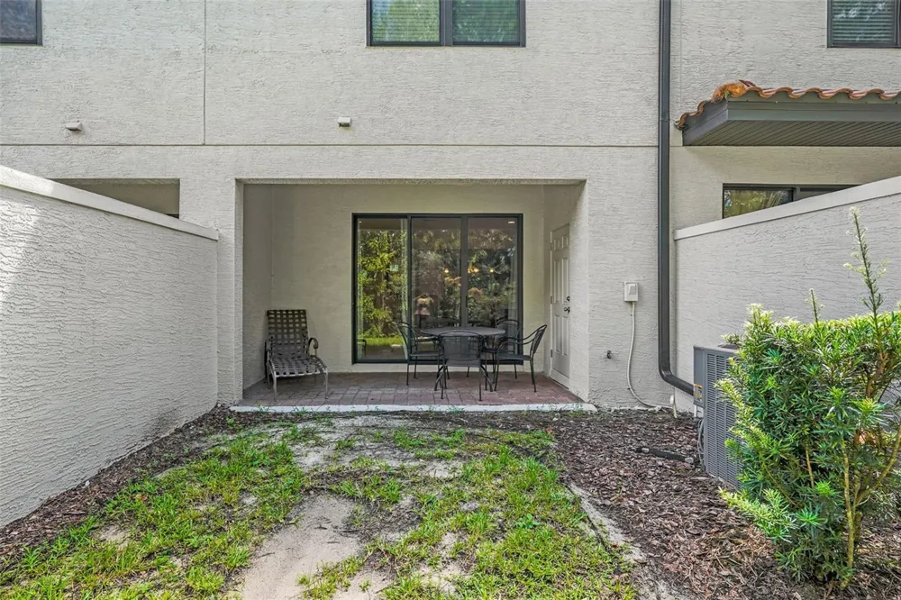8095 BROOKSVILLE DRIVE Davenport, FL 33896