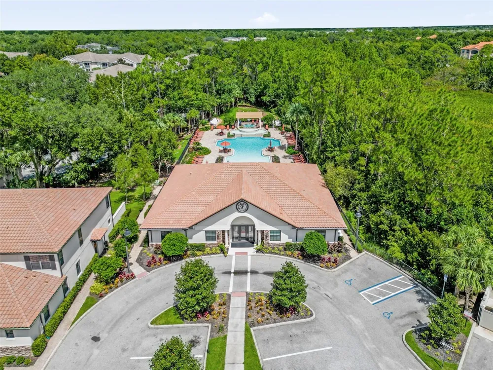 8095 BROOKSVILLE DRIVE Davenport, FL 33896