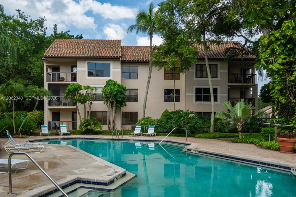 4241 W Mcnab Rd #11 Pompano Beach, FL 33069
