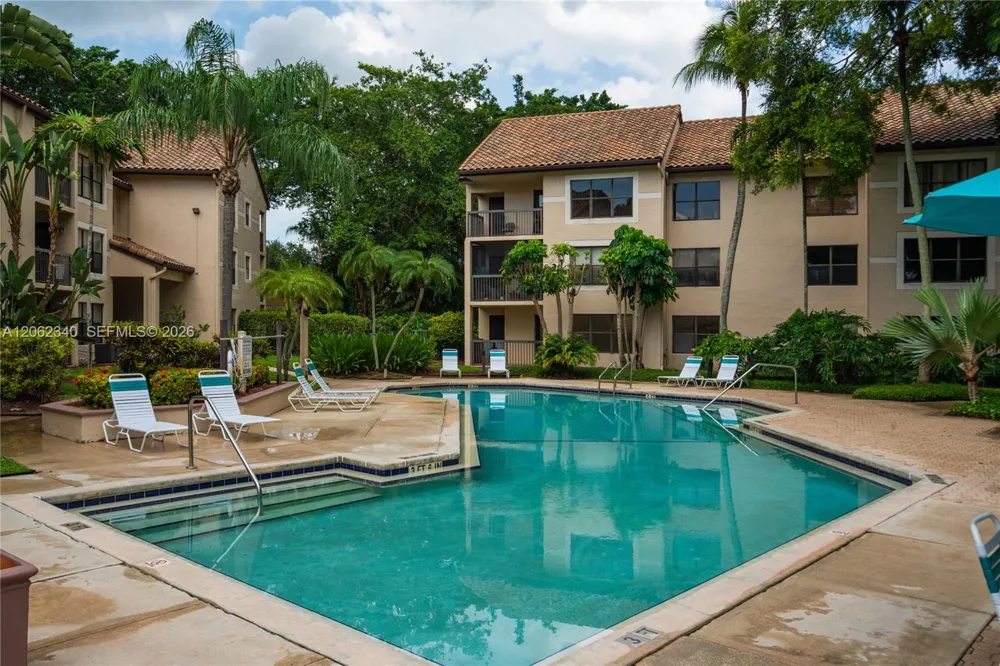 4241 W Mcnab Rd #11 Pompano Beach, FL 33069