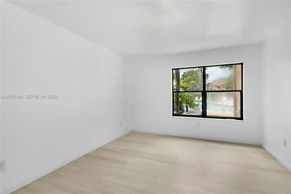 4241 W Mcnab Rd #11 Pompano Beach, FL 33069