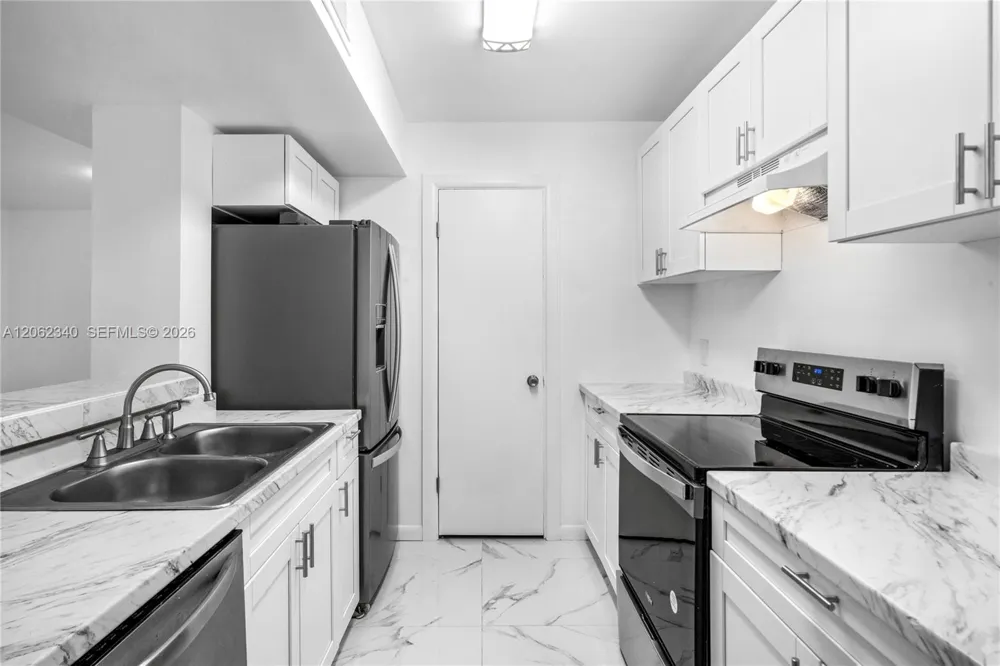 4241 W Mcnab Rd #11 Pompano Beach, FL 33069