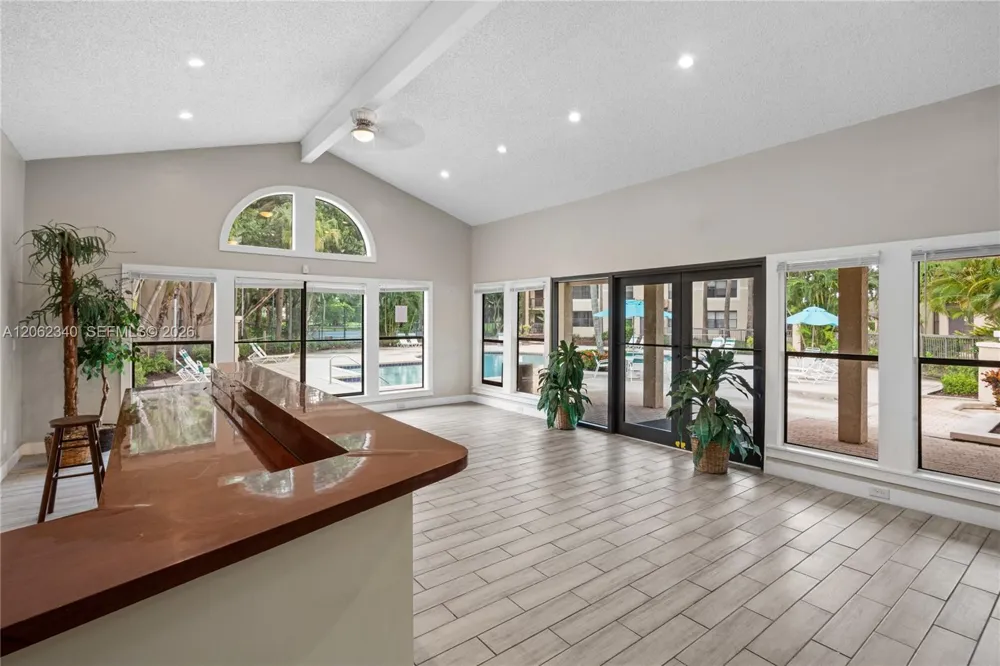 4241 W Mcnab Rd #11 Pompano Beach, FL 33069