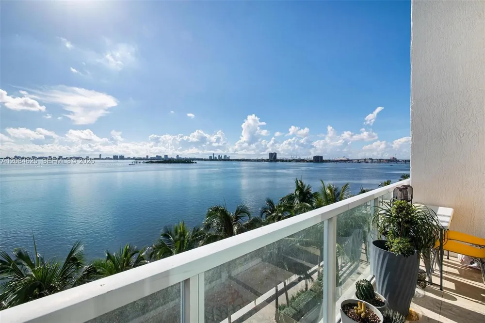 665 NE 25th St #403 Miami, FL 33137