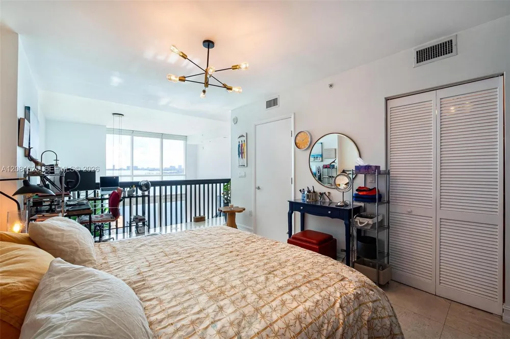 665 NE 25th St #403 Miami, FL 33137