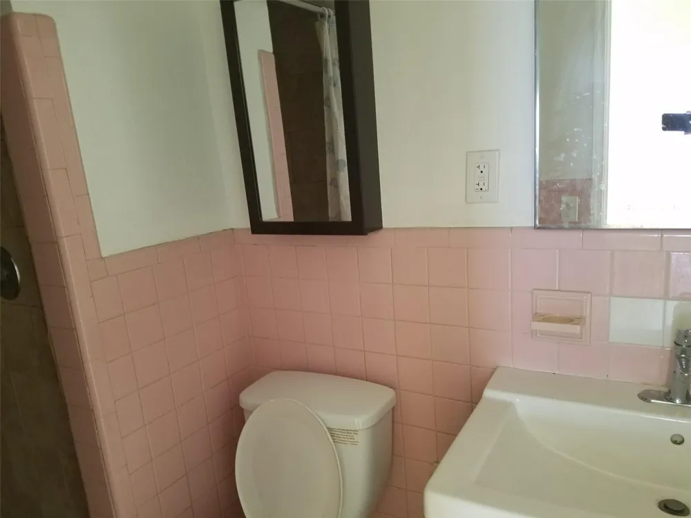 1907 Cleveland Street Hollywood, FL 33020