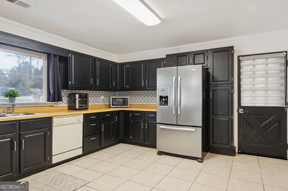 115 Pine Tree DR Fayetteville, GA 30214