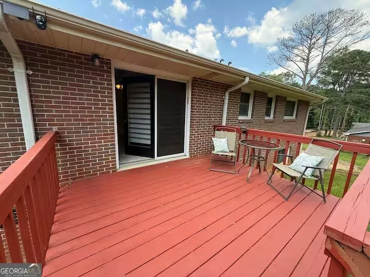 115 Pine Tree DR Fayetteville, GA 30214