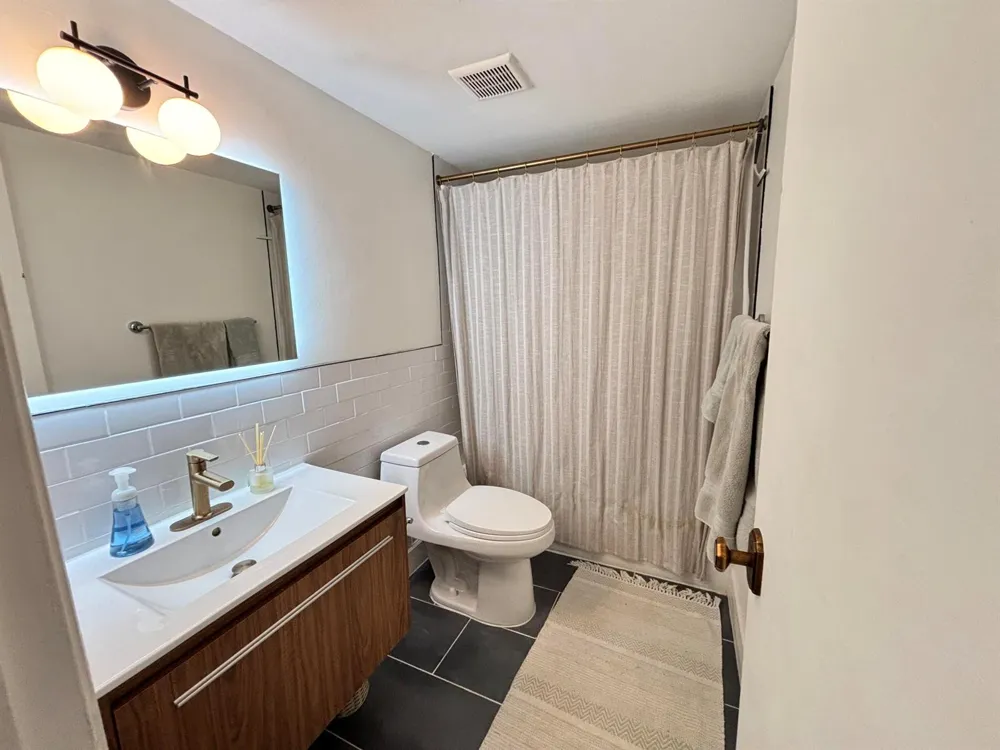 1125 S FLAGLER AVENUE #515 Pompano Beach, FL 33060