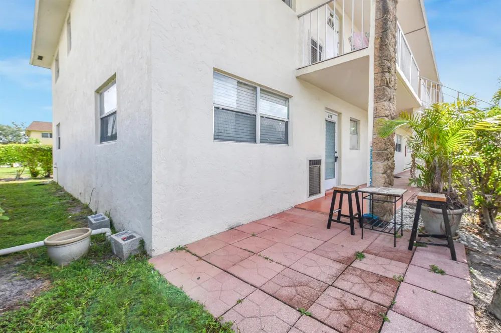 9851 Sandalfoot Boulevard #210 Boca Raton, FL 33428