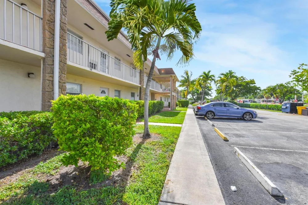 9851 Sandalfoot Boulevard #210 Boca Raton, FL 33428