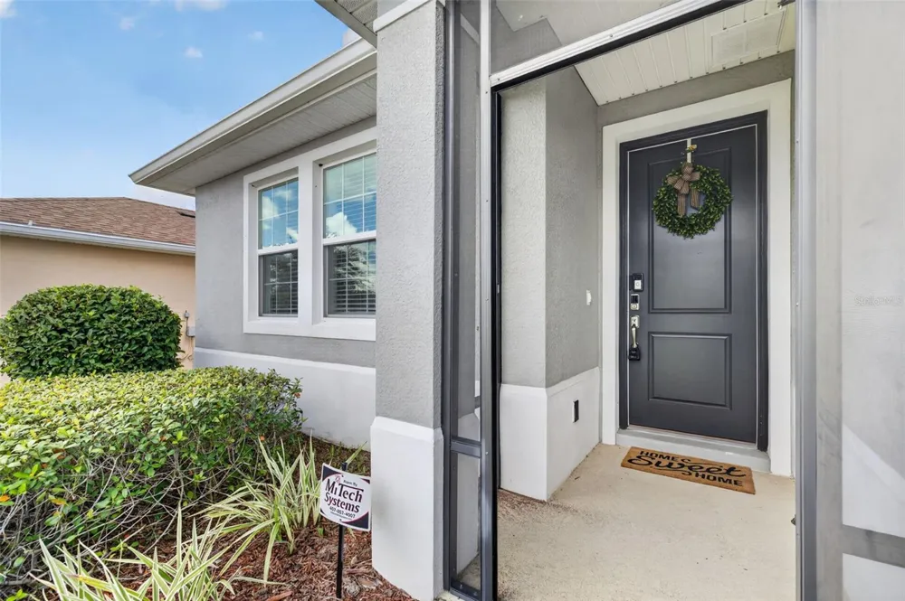 134 SILVER MAPLE ROAD Groveland, FL 34736
