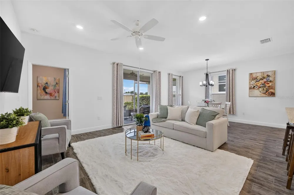 134 SILVER MAPLE ROAD Groveland, FL 34736