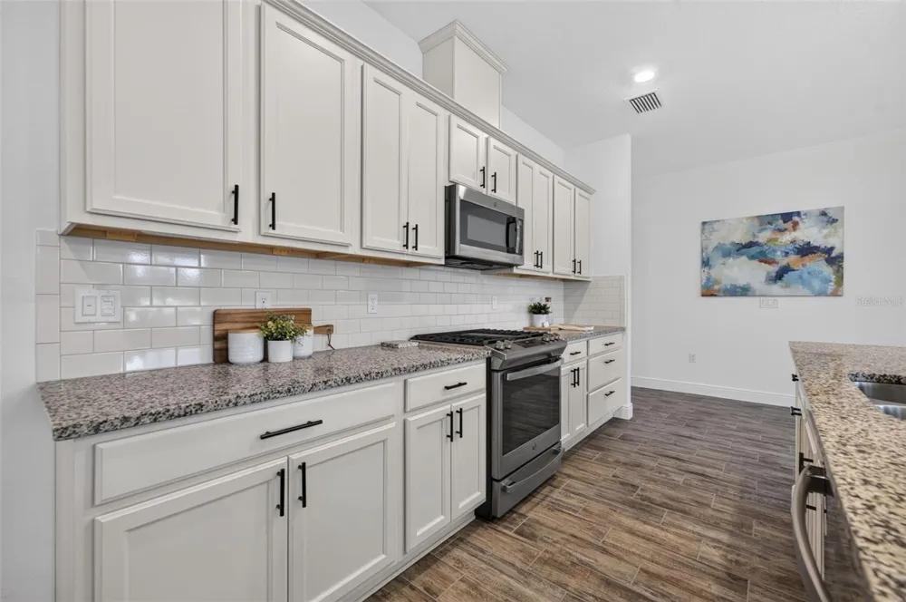 134 SILVER MAPLE ROAD Groveland, FL 34736