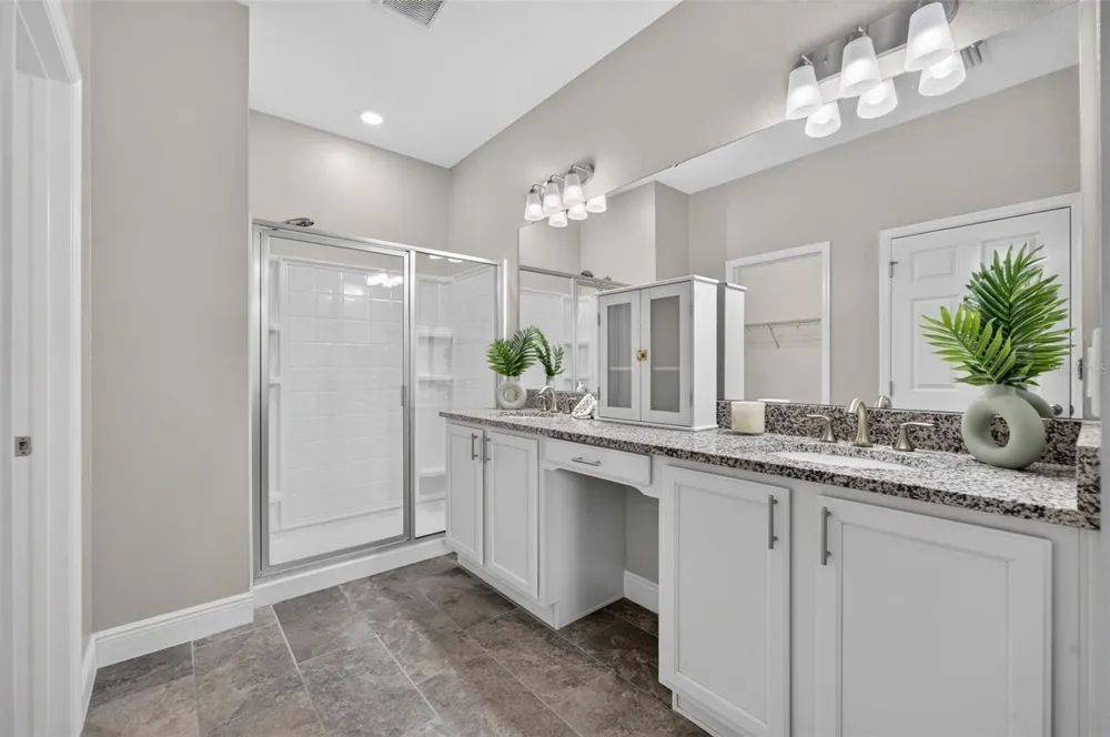 134 SILVER MAPLE ROAD Groveland, FL 34736