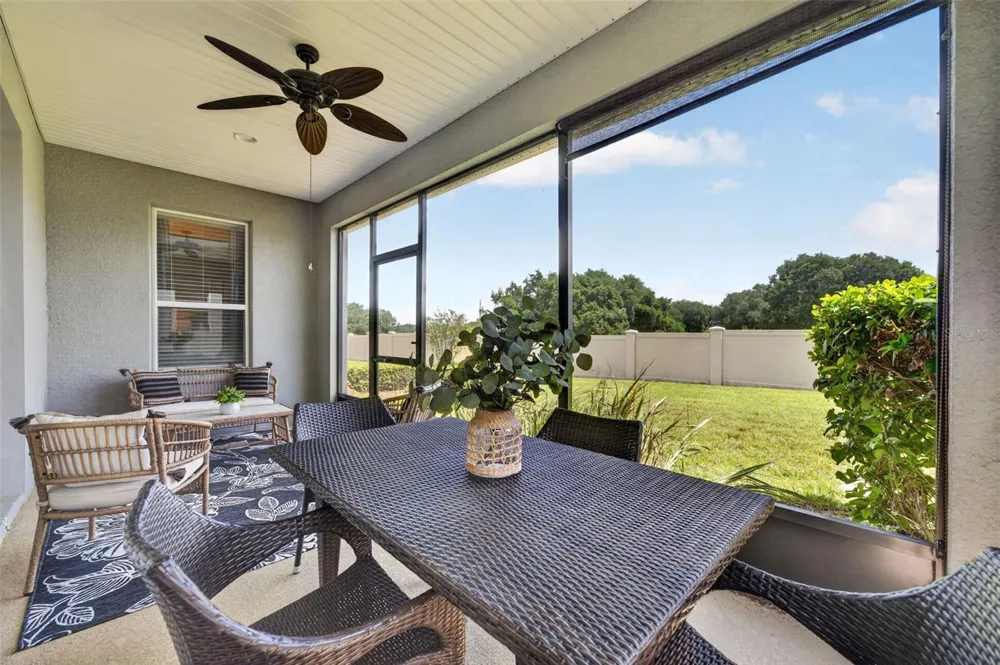 134 SILVER MAPLE ROAD Groveland, FL 34736