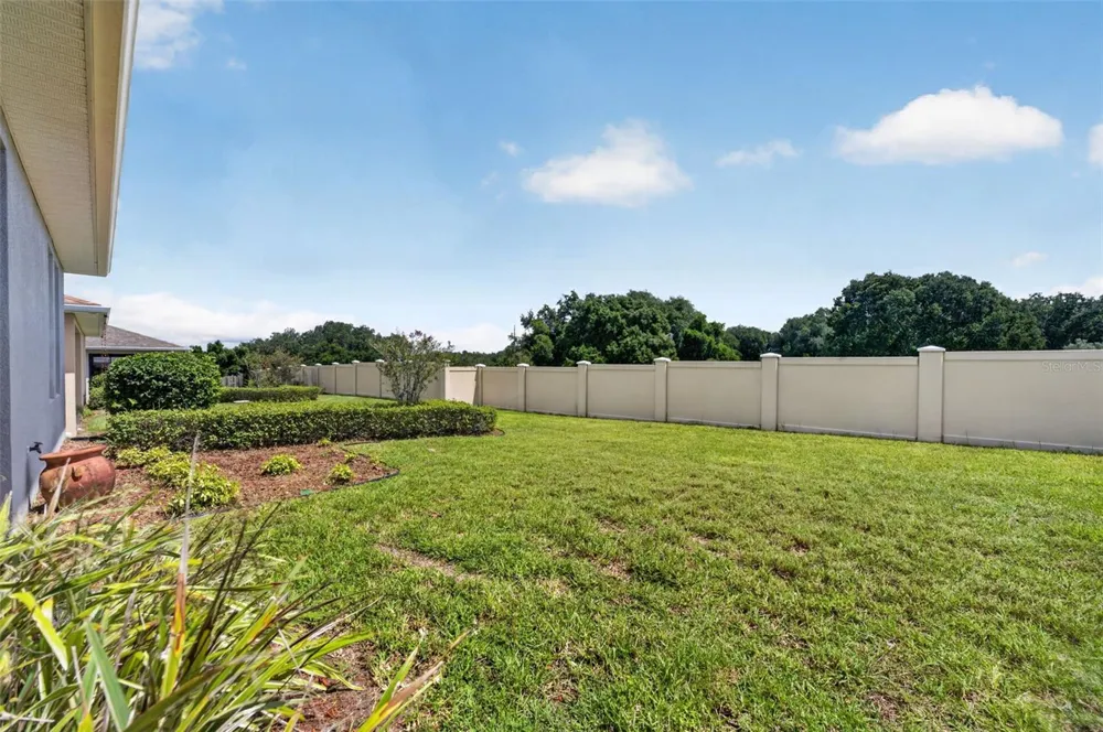134 SILVER MAPLE ROAD Groveland, FL 34736