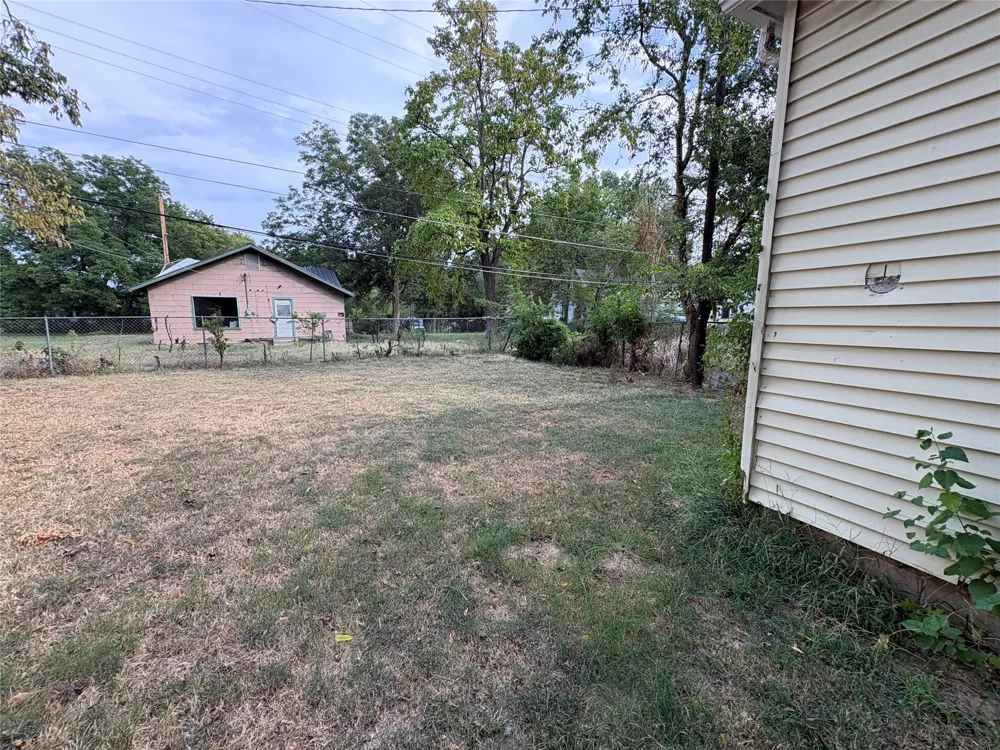418 12th Muskogee, OK 74401