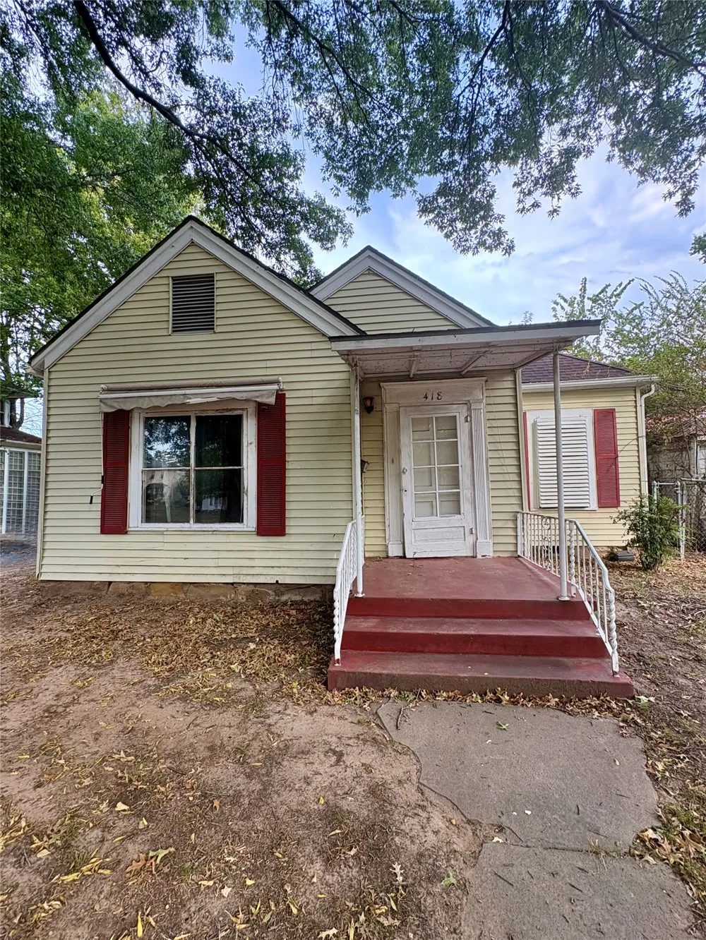 418 12th Muskogee, OK 74401