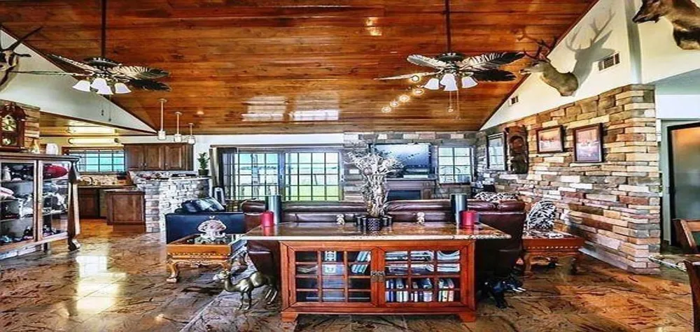 12338 Zamanek Road Needville, TX 77461