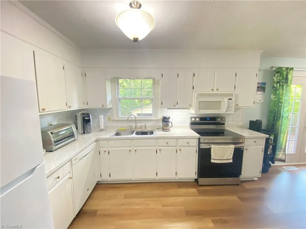1045 Haywood Street Eden, NC 27288