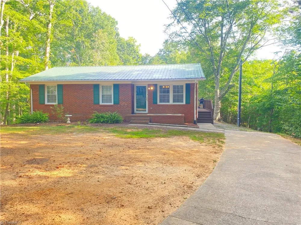1045 Haywood Street Eden, NC 27288