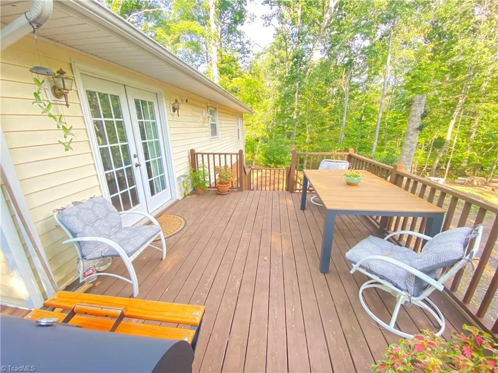 1045 Haywood Street Eden, NC 27288