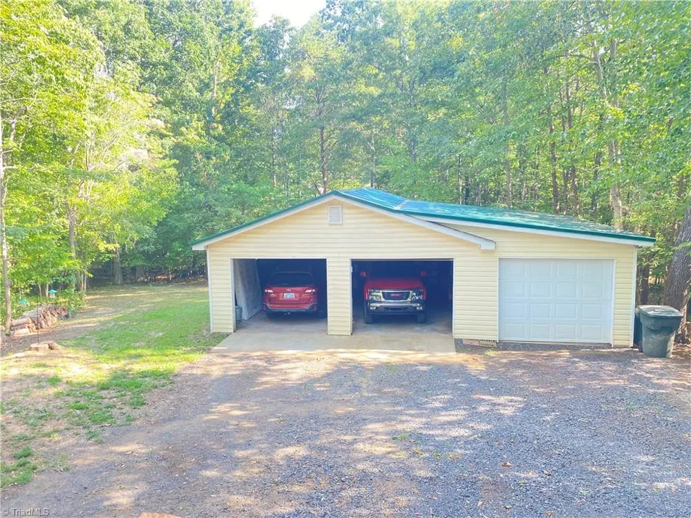 1045 Haywood Street Eden, NC 27288
