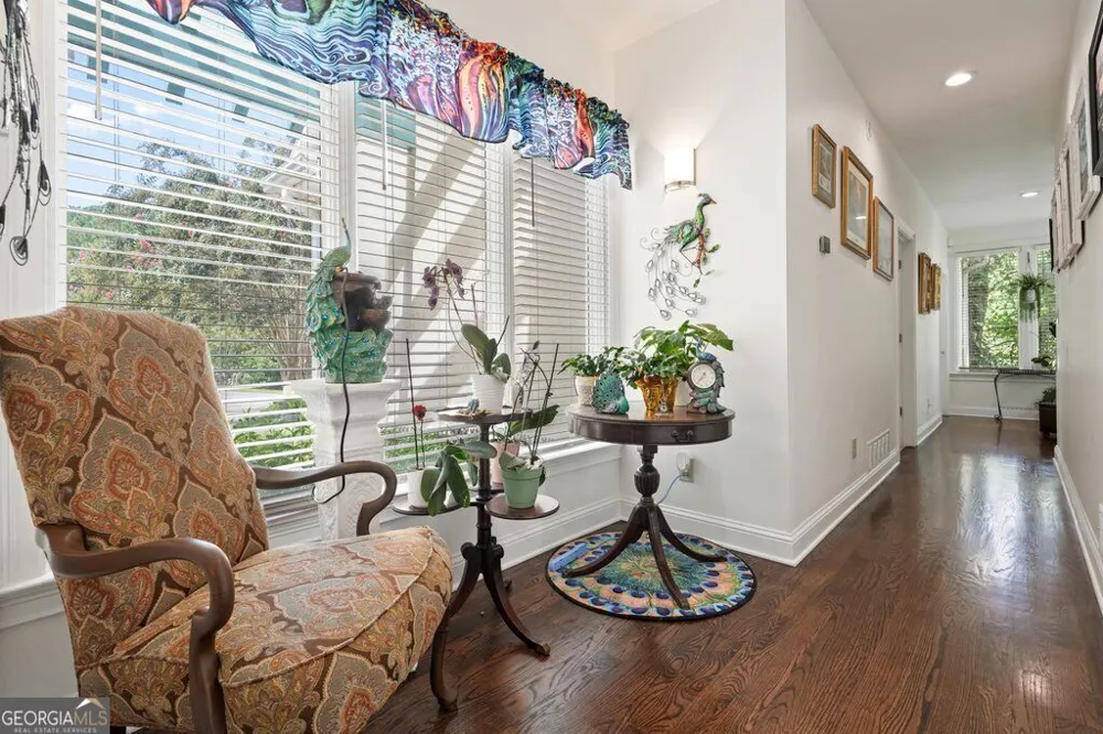 21 Rocky CIR NE White, GA 30184