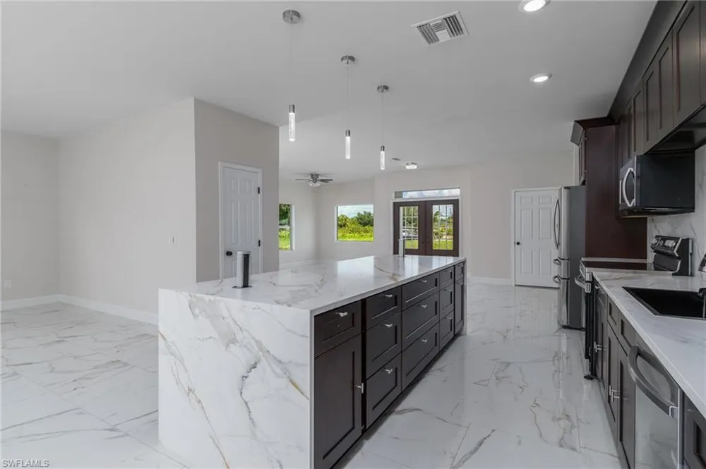 2523 69th Street W Lehigh Acres, FL 33971