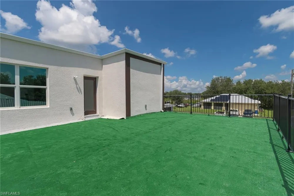 2523 69th Street W Lehigh Acres, FL 33971