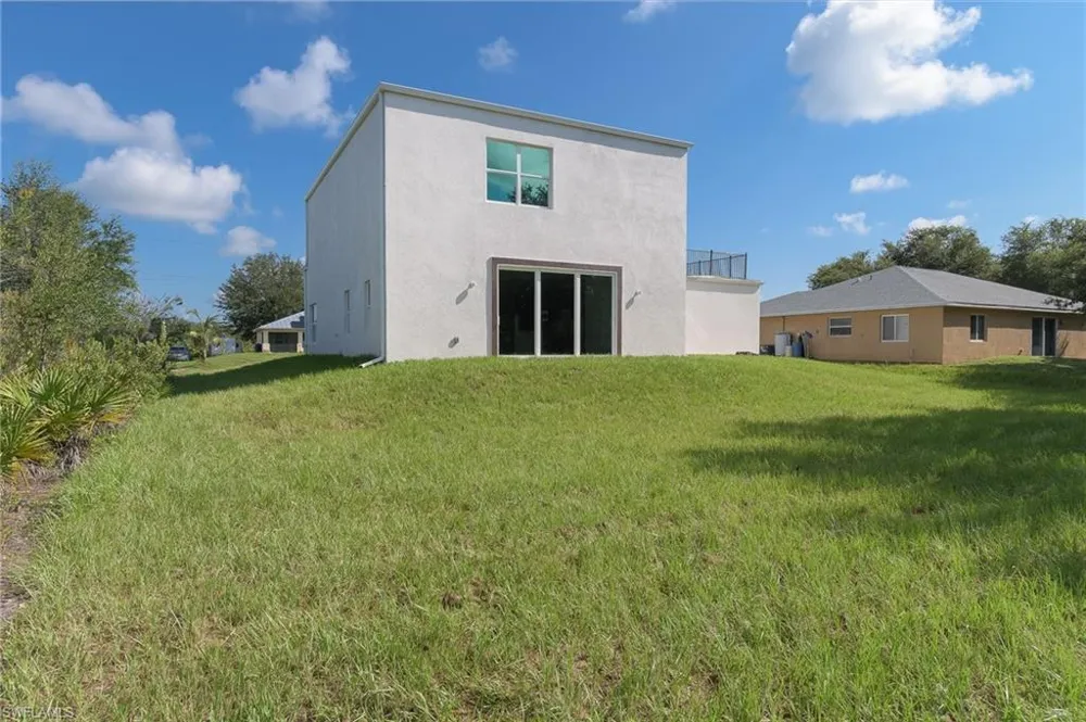 2523 69th Street W Lehigh Acres, FL 33971