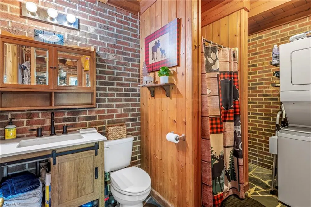 1514 Gopher Woods Road Asheboro, NC 27205