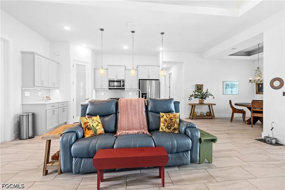 SW 11th Terrace Cape Coral, FL 33991
