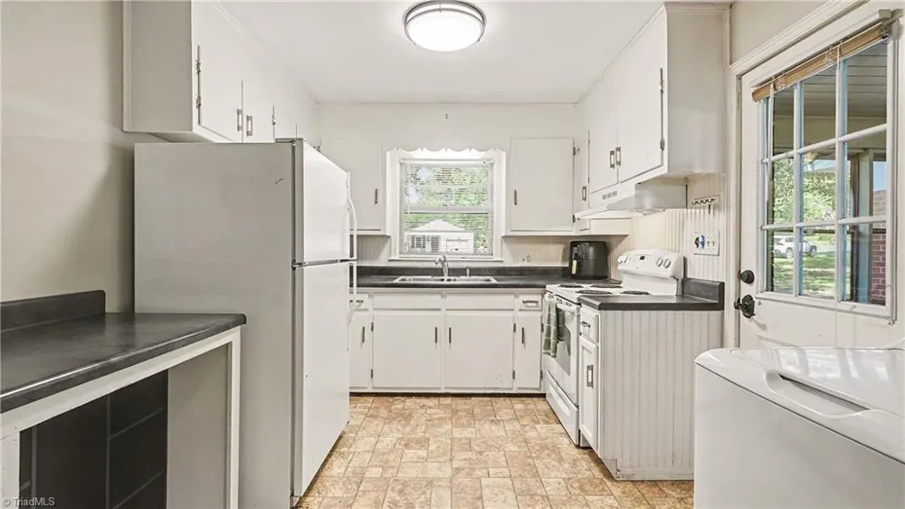 4129 High Point Road Winston-Salem, NC 27107