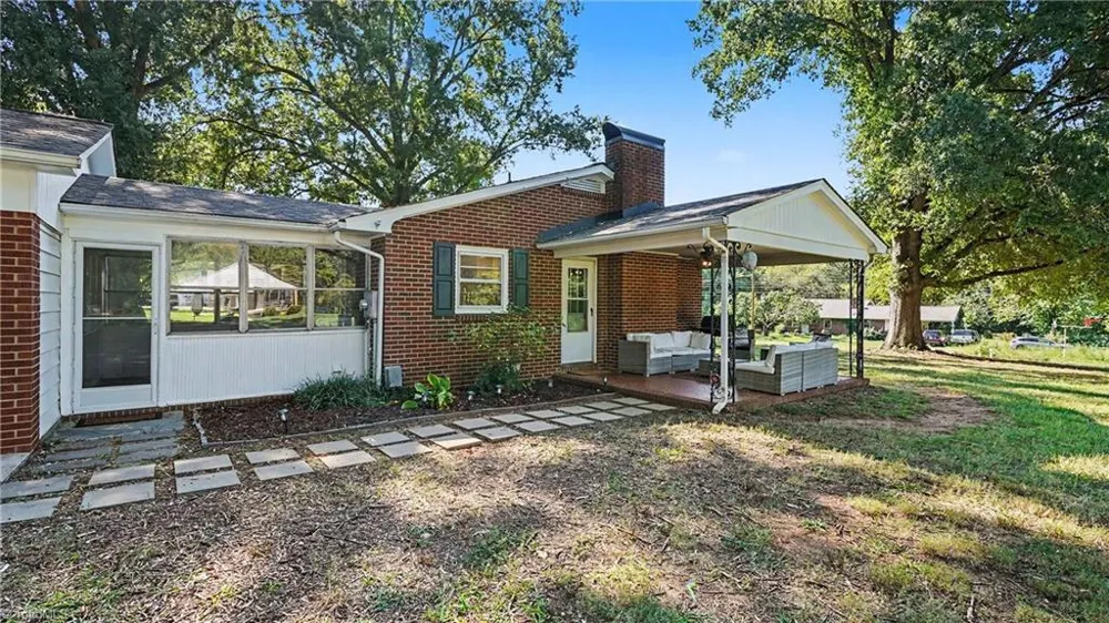 4129 High Point Road Winston-Salem, NC 27107