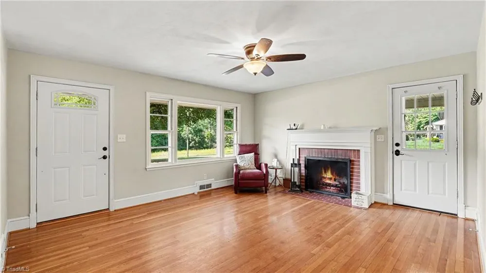 4129 High Point Road Winston-Salem, NC 27107