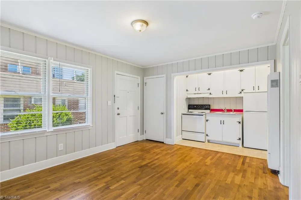 215 Mciver Street #D Greensboro, NC 27403